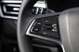 Лифтбек JAC J7 2023 года, 1199000 рублей, Новосибирск