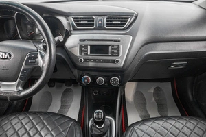 Седан Kia Rio 2016 года, 749000 рублей, Барнаул