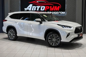 Внедорожник Toyota Highlander 2025 года, 4927000 рублей, Красноярск