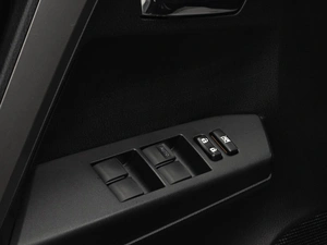 Внедорожник Toyota RAV4 2015 года, 2499000 рублей, Красноярск