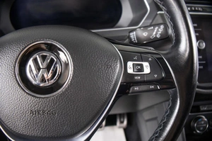 Внедорожник Volkswagen Tiguan 2018 года, 2259000 рублей, Пермь