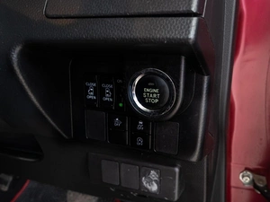 Минивэн Toyota Roomy 2018 года, 1049000 рублей, Краснодар