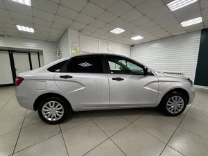 Седан ВАЗ (LADA) Vesta 2018 года, 749000 рублей, Ачинск
