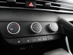 Седан Hyundai Avante 2020 года, 1690000 рублей, Омск