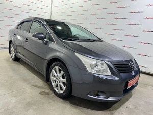 Седан Toyota Avensis 2009 года, 1150000 рублей, Красноярск