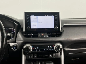 Внедорожник Toyota RAV4 2020 года, 2439900 рублей, Казань