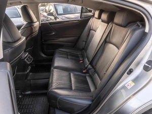 Седан Lexus ES 2019 года, 3399000 рублей, Саратов