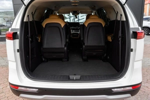 Минивэн Kia Carnival 2020 года, 3599000 рублей, Ульяновск