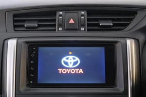 Седан Toyota Mark X 2015 года, 2099000 рублей, Омск