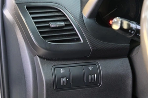 Седан Hyundai Solaris 2012 года, 629000 рублей, Омск