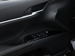 Седан Toyota Camry 2019 года, 3089444 рублей, Москва