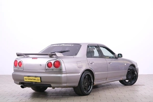 Седан Nissan Skyline 1988 года, 639000 рублей, Омск