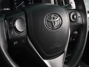 Внедорожник Toyota RAV4 2016 года, 2019000 рублей, Воронеж