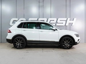 Внедорожник Volkswagen Tiguan 2017 года, 2414000 рублей, Воронеж