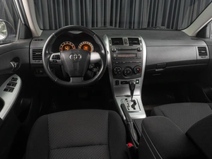 Седан Toyota Corolla 2011 года, 1068070 рублей, Тюмень