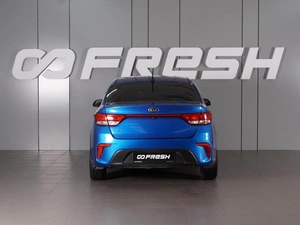 Седан Kia Rio 2018 года, 1449000 рублей, Красный Пахарь