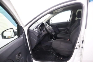 Хэтчбек Renault Sandero 2017 года, 760000 рублей, Брянск