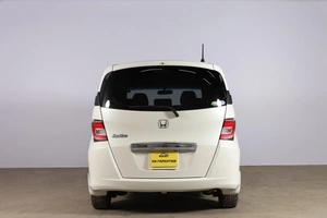 Минивэн Honda Freed 2015 года, 1279000 рублей, Новосибирск