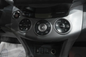 Внедорожник Toyota RAV4 2006 года, 1099000 рублей, Новокузнецк