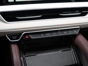 Внедорожник Geely Monjaro 2023 года, 3270000 рублей, Краснодар