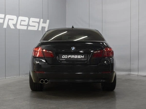 Седан BMW 5 серия 2010 года, 1630000 рублей, Омск