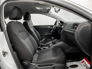 Седан Volkswagen Jetta 2017 года, 1100000 рублей, Красноярск