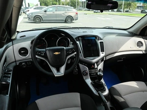 Седан Chevrolet Cruze 2011 года, 620000 рублей, Волгоград