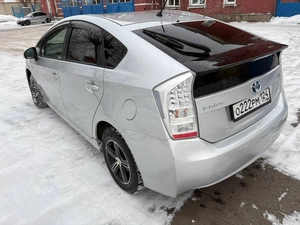 Лифтбек Toyota Prius 2009 года, 870000 рублей, Красноярск