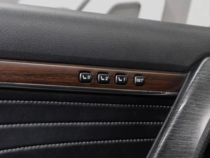 Внедорожник Toyota Land Cruiser 2019 года, 7999000 рублей, Тюмень