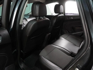 Универсал Opel Astra 2012 года, 879000 рублей, Воронеж