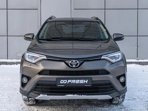 Внедорожник Toyota RAV4 2018 года, 1695000 рублей, Санкт-Петербург