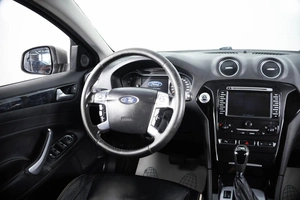 Седан Ford Mondeo 2011 года, 999000 рублей, Пермь