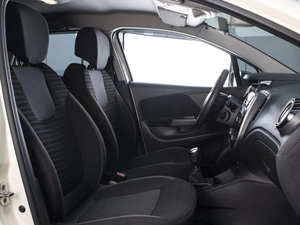 Внедорожник Renault Kaptur 2019 года, 1480000 рублей, Омск