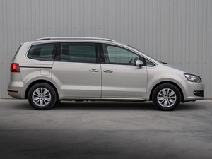 Минивэн Volkswagen Sharan 2013 года, 1450000 рублей, Краснодар