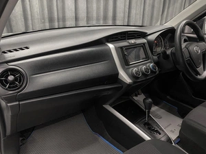 Универсал Toyota Corolla Fielder 2019 года, 1399000 рублей, Красноярск