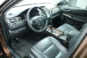 Седан Toyota Camry 2017 года, 2200000 рублей, Красноярск