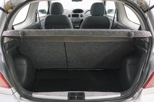 Хетчбэк Toyota Vitz 2002 года, 419000 рублей, Красноярск