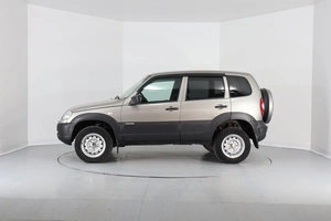 Внедорожник Chevrolet Niva 2017 года, 760000 рублей, Брянск