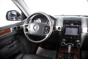 Внедорожник Volkswagen Touareg 2007 года, 999000 рублей, Пермь