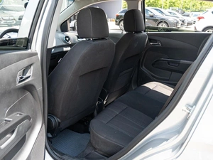 Хетчбэк Chevrolet Aveo 2013 года, 800000 рублей, Краснодар