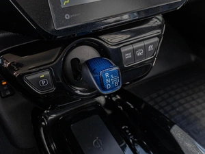 Лифтбек Toyota Prius 2017 года, 2290000 рублей, Краснодар