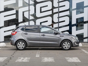 Хетчбэк Kia Rio 2015 года, 980000 рублей, Краснодар