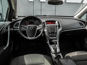 Хетчбэк Opel Astra 2013 года, 790000 рублей, Краснодар