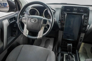 Внедорожник Toyota Land Cruiser Prado 2012 года, 2799000 рублей, Барнаул