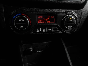 Седан Kia Rio 2011 года, 909000 рублей, Воронеж