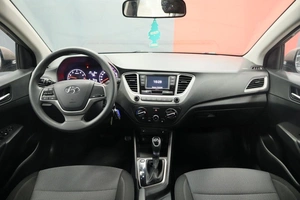 Седан Hyundai Solaris 2021 года, 1700000 рублей, Курск