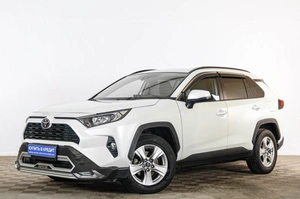Внедорожник Toyota RAV4 2021 года, 3119000 рублей, Тюмень