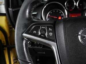 Хетчбэк Opel Astra GTC 2011 года, 869000 рублей, Воронеж