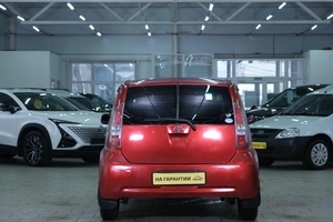 Хетчбэк Toyota Passo 2004 года, 359000 рублей, Омск