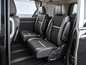Минивэн Honda Stepwgn Spada 2015 года, 1849000 рублей, Тюмень